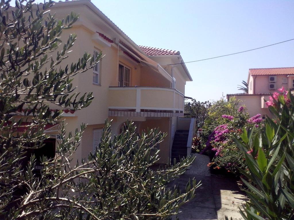 Apartments Antica Rab Town Extérieur photo