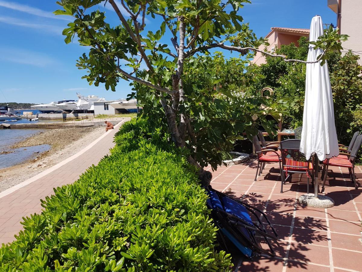 Apartments Antica Rab Town Extérieur photo